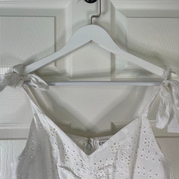 NWT Venus White Eyelet Dress - Picture 4 of 5